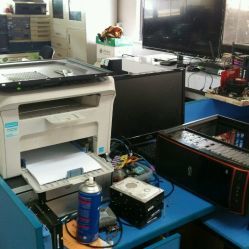 萬家鴻洲電腦 地址、電話與營業時間信息